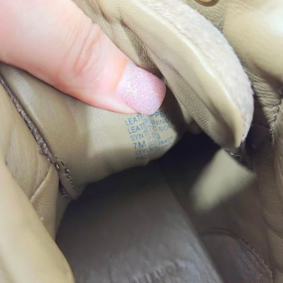 Tory Burch Evelin high top sneakers Sahara Gold metallic leather women's size 7 - Picture 9 of 9